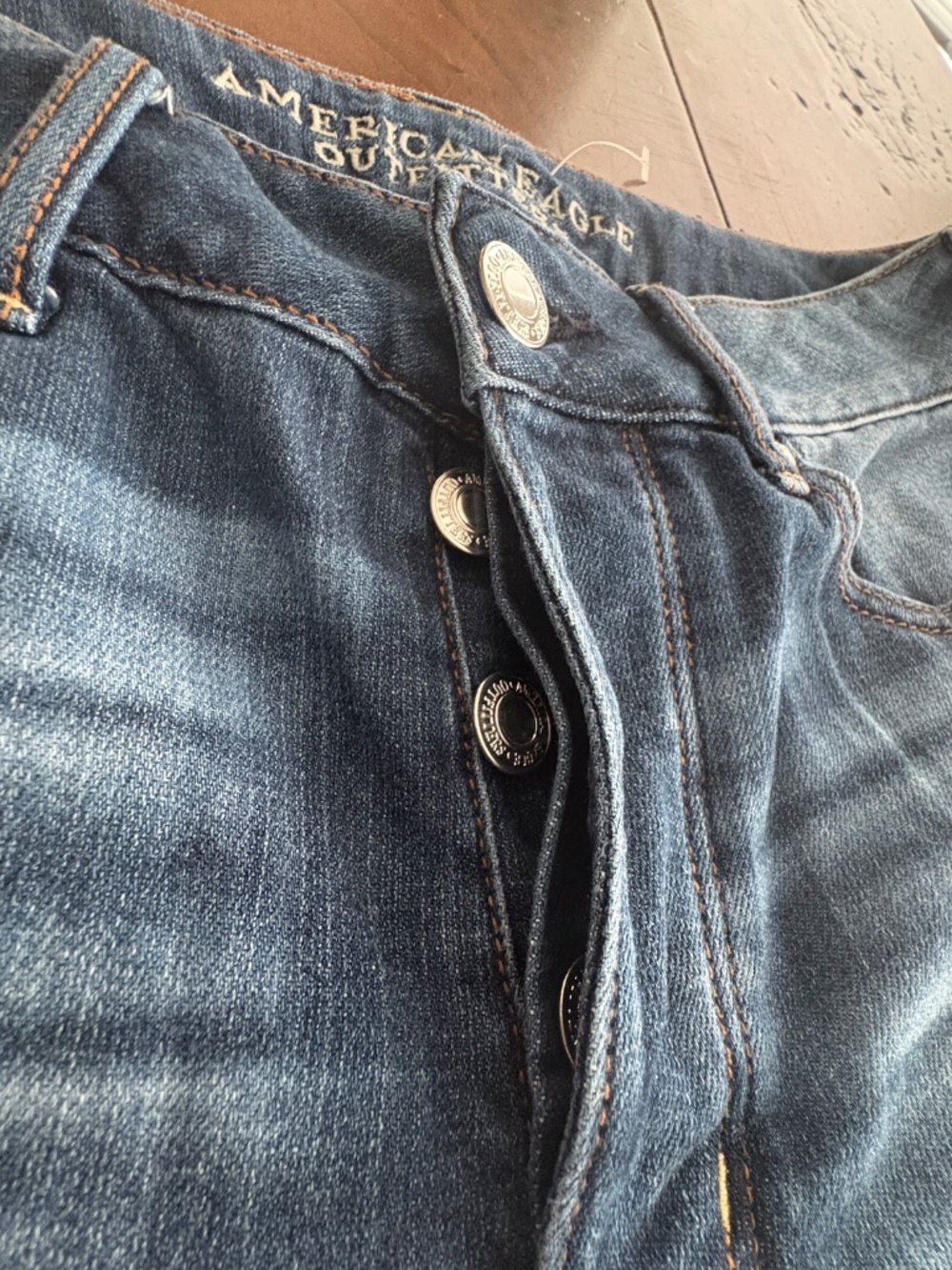 American Eagle Tomgirl Button Fly Jeans Medium Wash Slouchy Boyfriend Size 6R - Picture 3 of 8